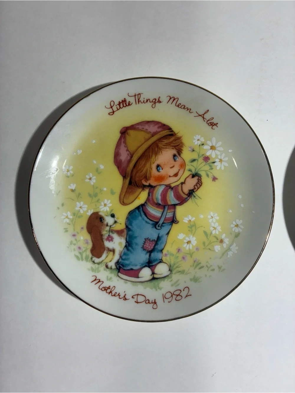 Lot of 2 Vintage Avon Mother’s Day 1982 & 1984 Decorative